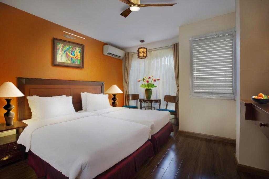 Classic Street Hotel Hanoi Exterior photo